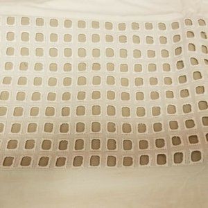 HOTEL COLLECTION MODERN SQUARE EYELET BEIGE PAIR